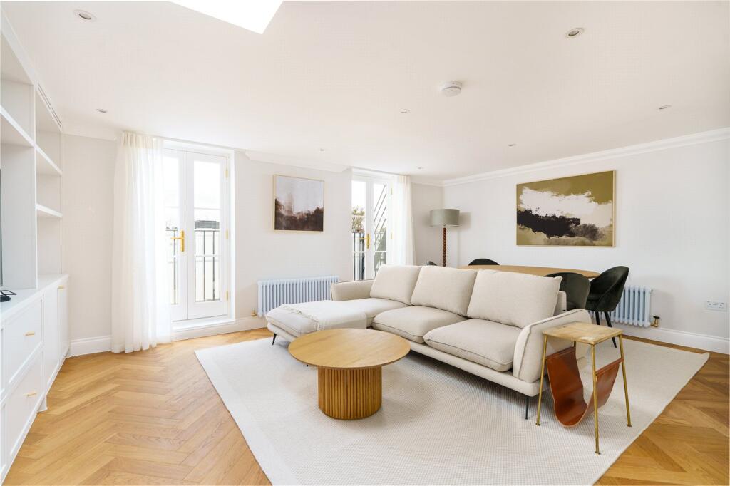 3 bedroom duplex apartment for sale in Leamington Road Villas, Notting Hill, London, W11